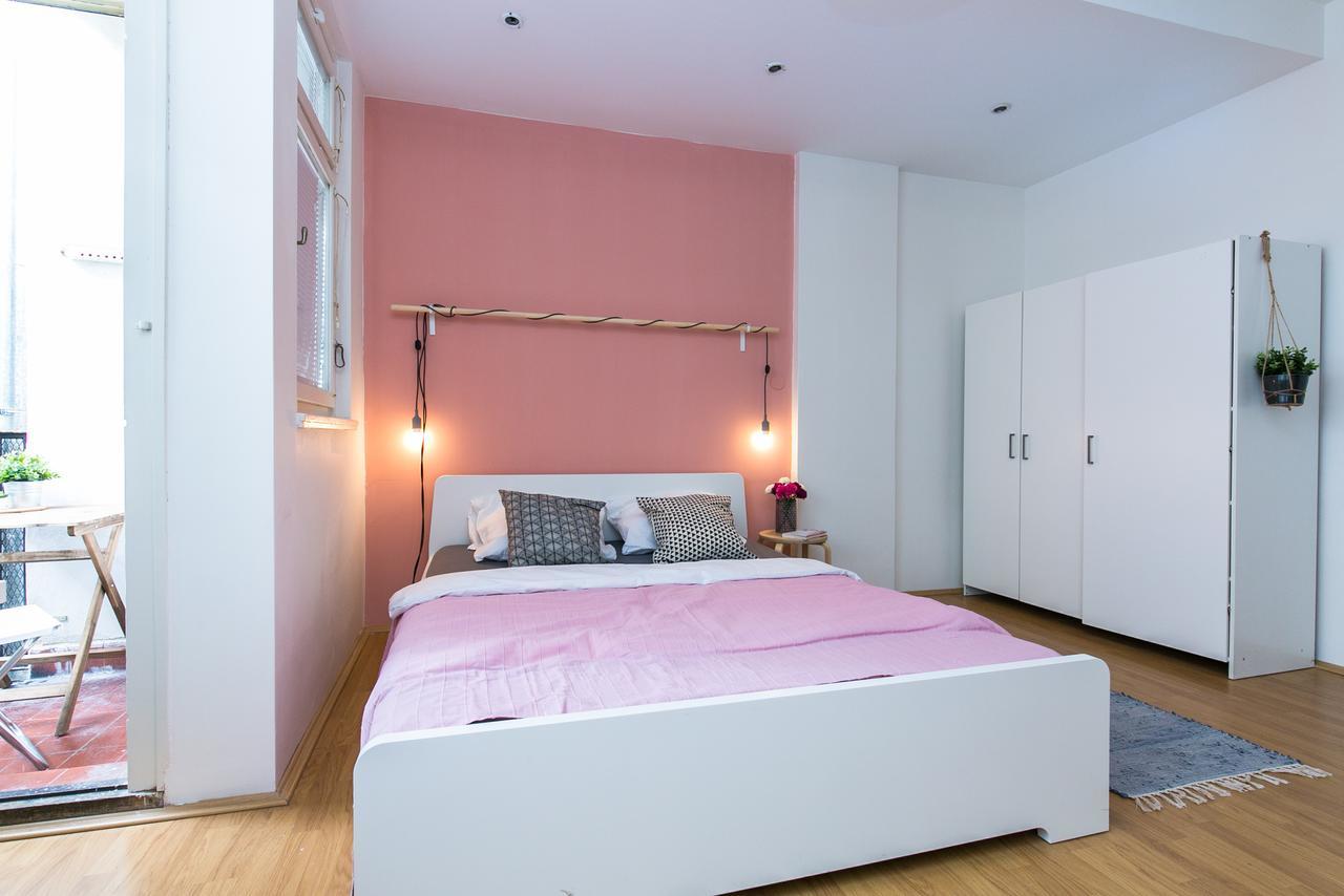 Apartments Ve Smeckach 27 Prague Exterior photo